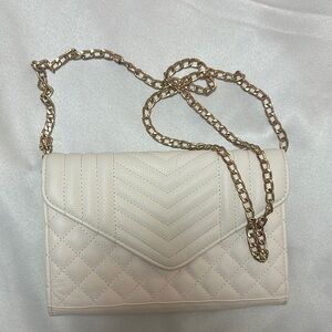 Elegant Cream Quilted Chain Bag